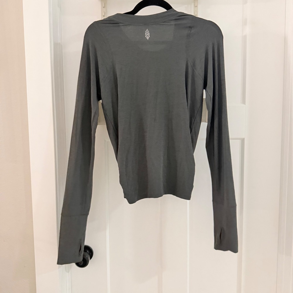 FP Movement Tempo Ruched UV Protection Long Sleeve Top Grey XL Thumbholes - Picture 4 of 6
